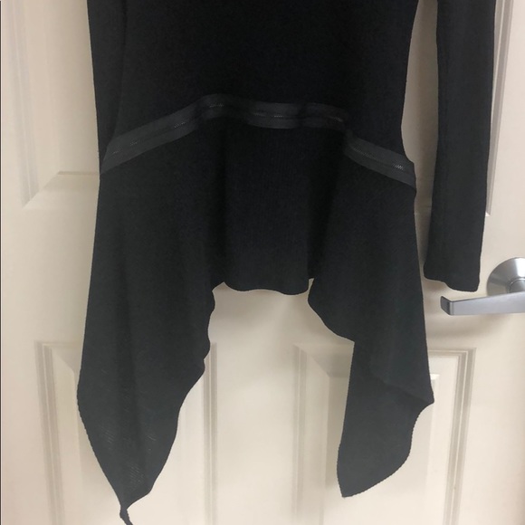 Sweater - Picture 6 of 8